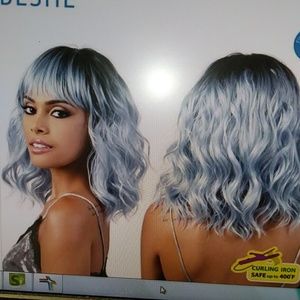 Meet your Posher, Sheila